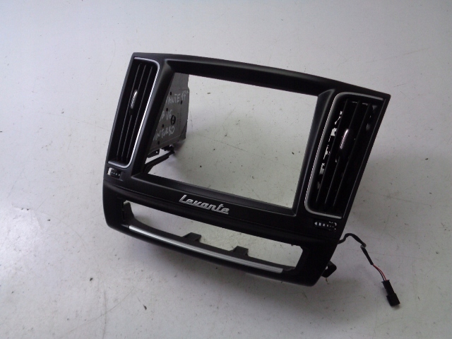 фото №1, Рамка ґрати обдув maserati levante 3.0 бензин v6 twin turbo 2017 rok