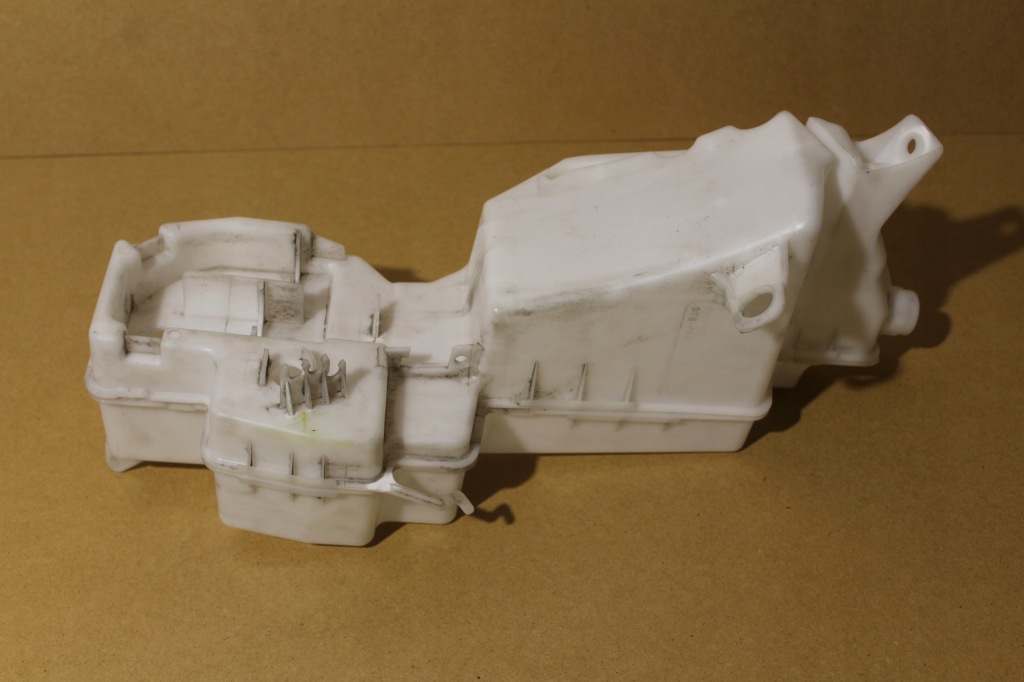 фото №1, Volvo v60 ii 18- бак жидкость омывателя