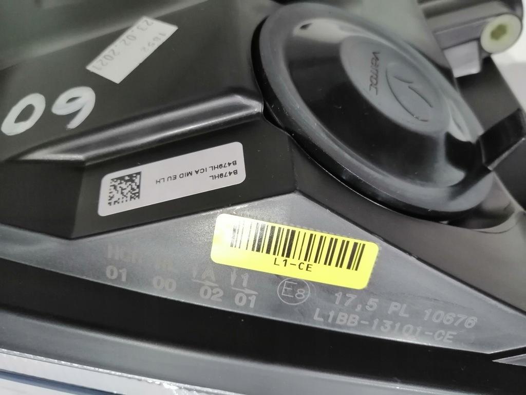 фото №9, Лампа левая передняя перед ford fiesta mk8 nowa