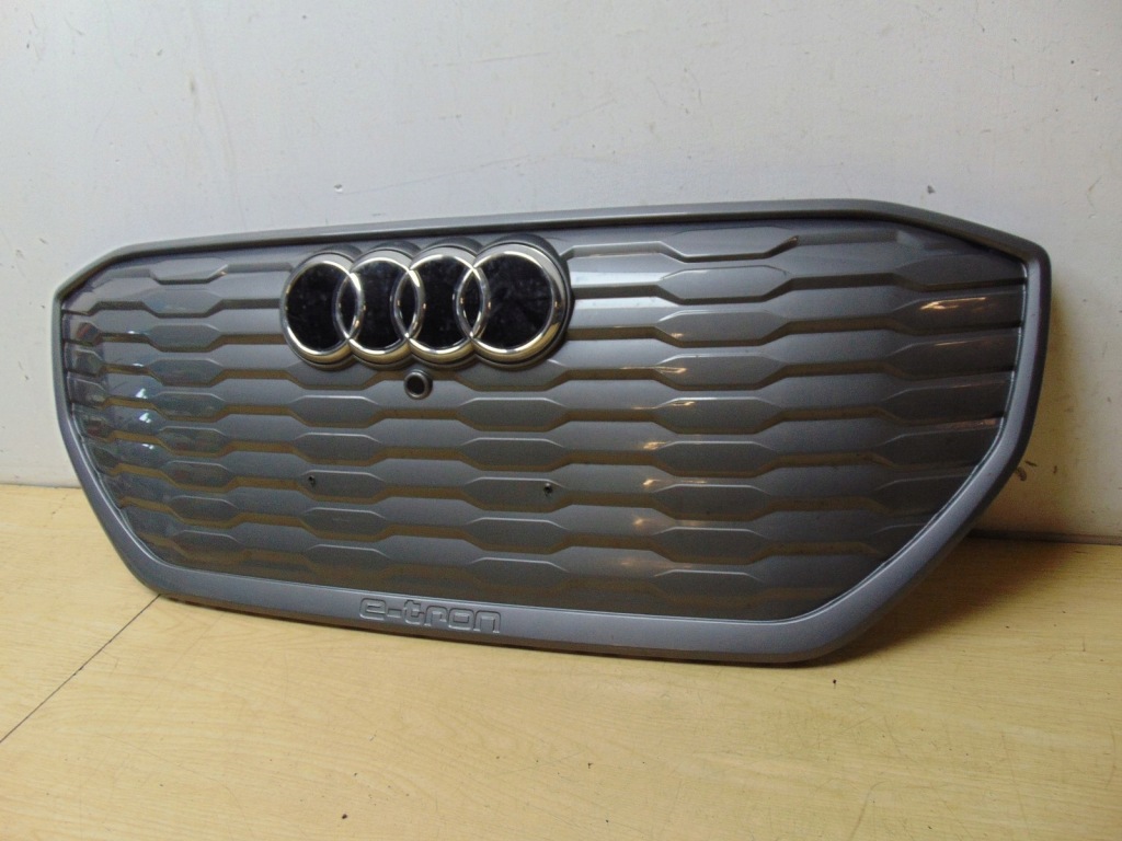 фото №5, Решётка радиатора решётка радиатора audi q4 e-tron оригинал эмблема