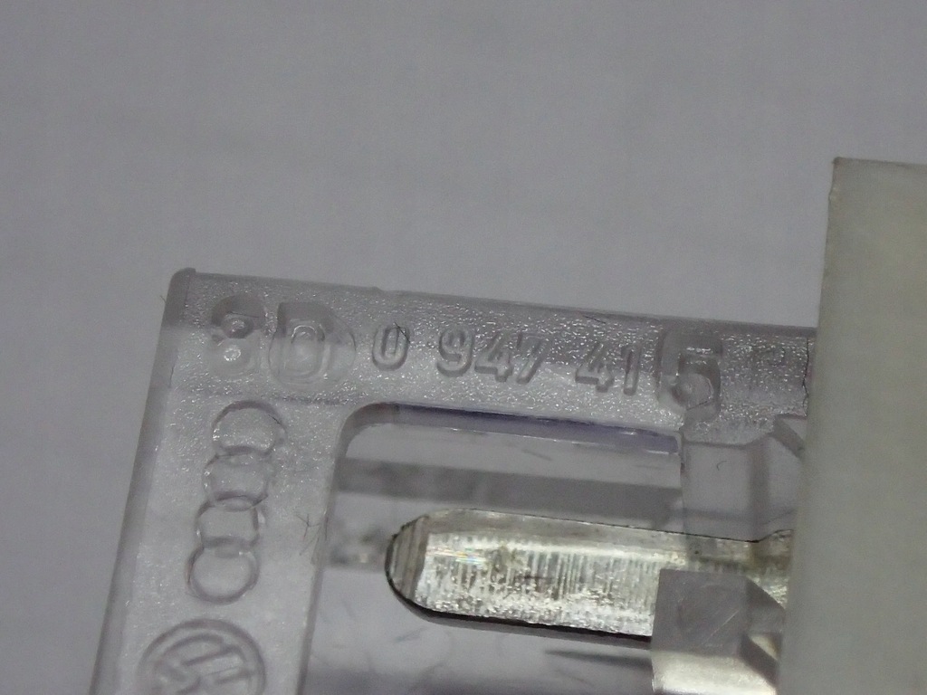 фото №6, Audi a5 8t лампа освещение кабины 8d0947415