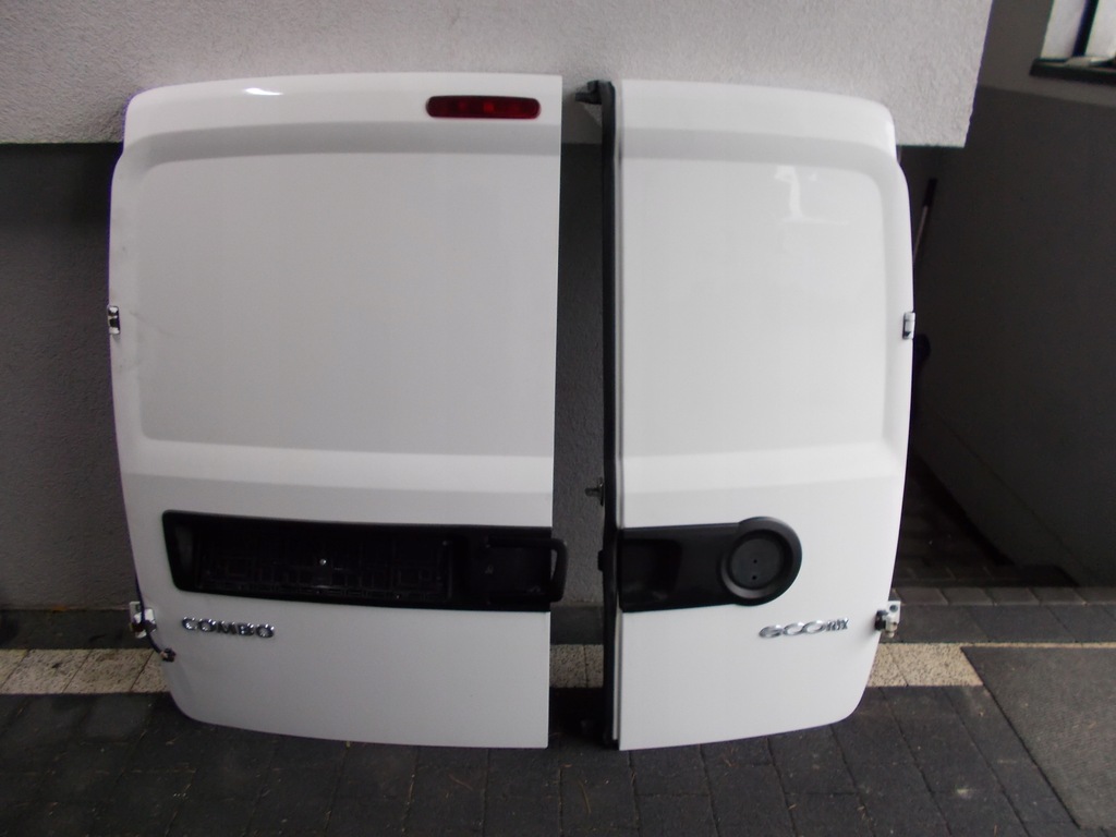 фото №1, Opel combo ii двері задня стулка idealne