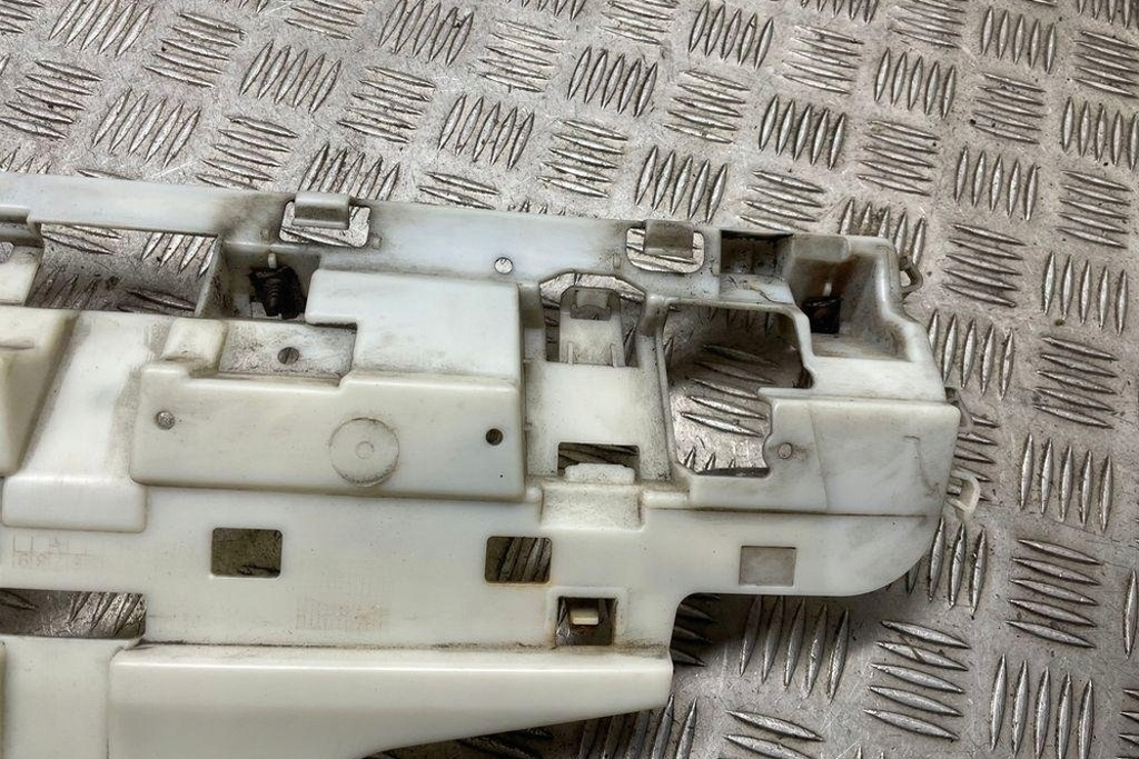 фото №9, Правый направляющая заднего бампера bmw 4 coupe f32, f82 8054565 2.99l дизель