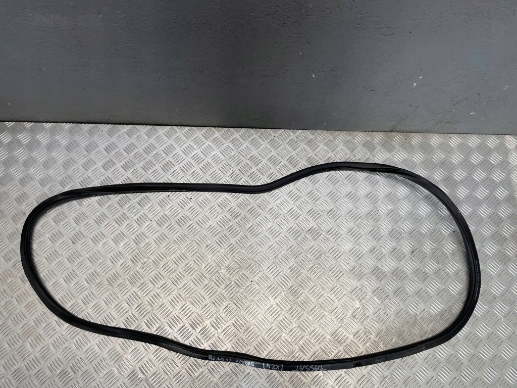 фото №1, Vw passat b8 прокладка дверь левый задняя 3g9867913