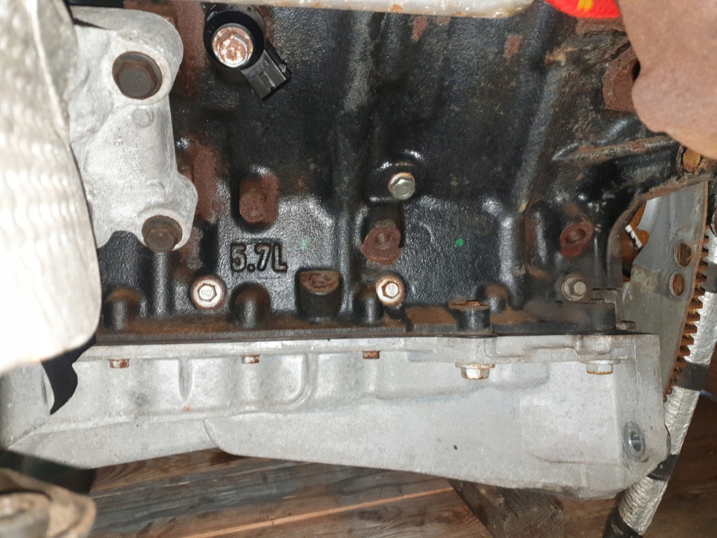 Двигун chrysler 300c 5.7 hemi durango aspen ram Недорого