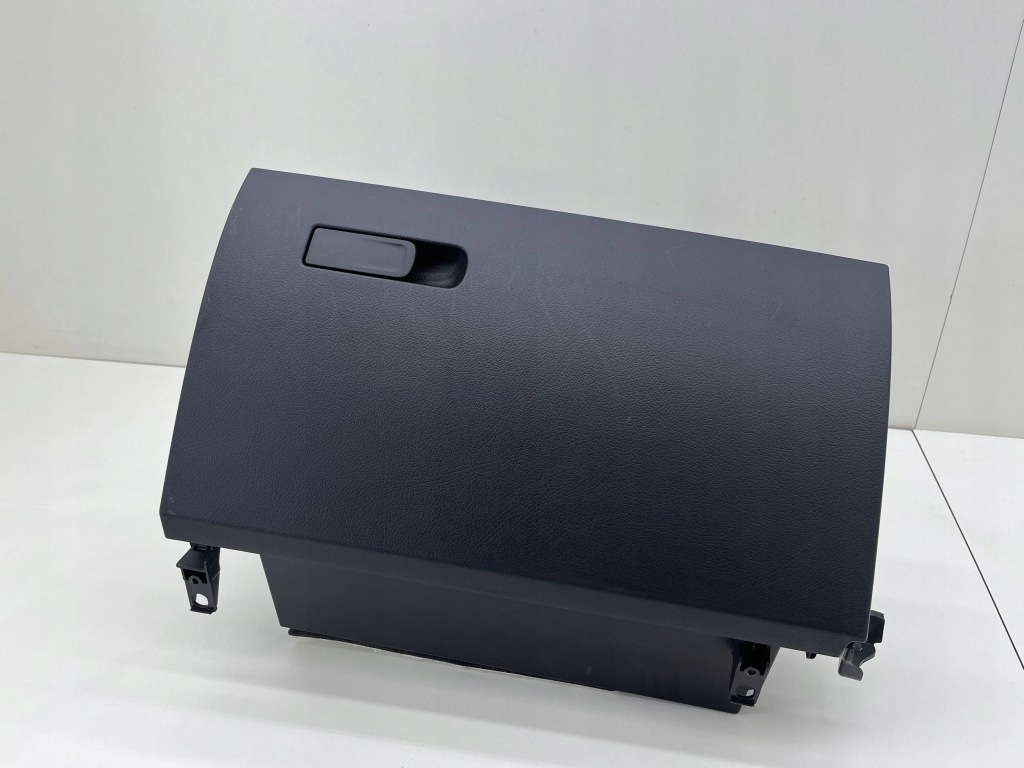 Купить Бардачок mercedes-benz cla x118 2020 a1776801200