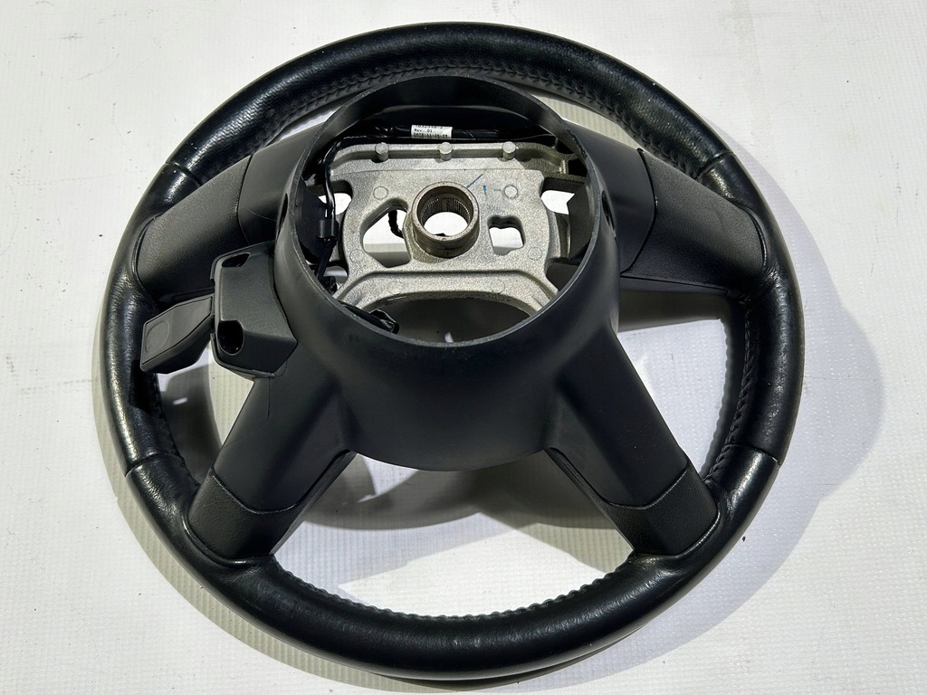 фото №9, Повітропровід шкіра dodge challenger srt8 2008r-