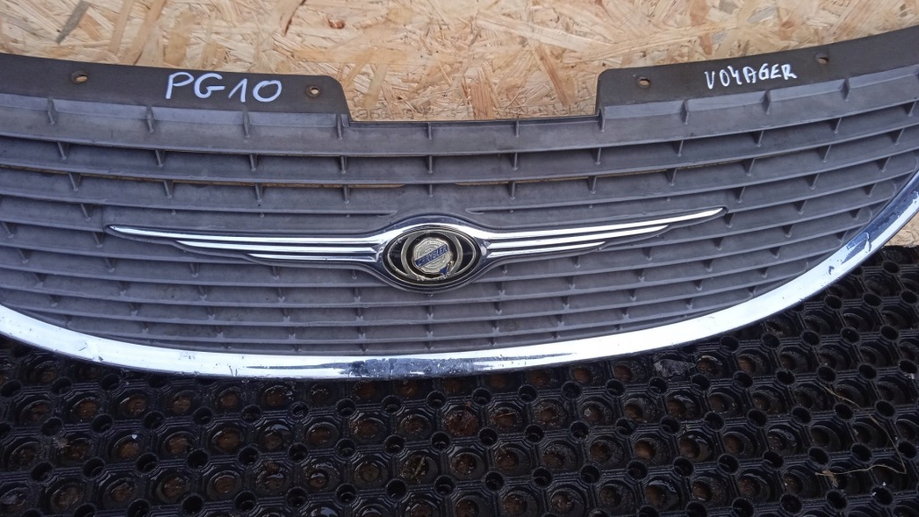 фото №3, Chrysler grand voyager iv решётка радиатора решётка радиатора