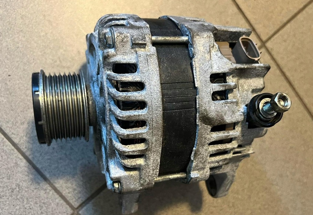 фото №1, Генератор subaru 2.0d 23700aa640