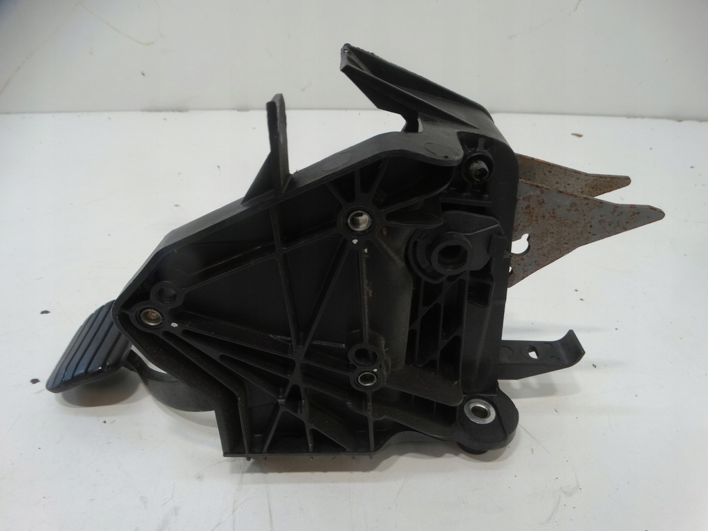 фото №10, Педаль тормоза renault laguna iii 465010003r