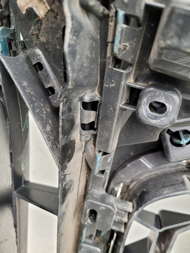 Audi a1 2 ii 18- 82a решітка радіатора бампер передній перед Зі Шроту