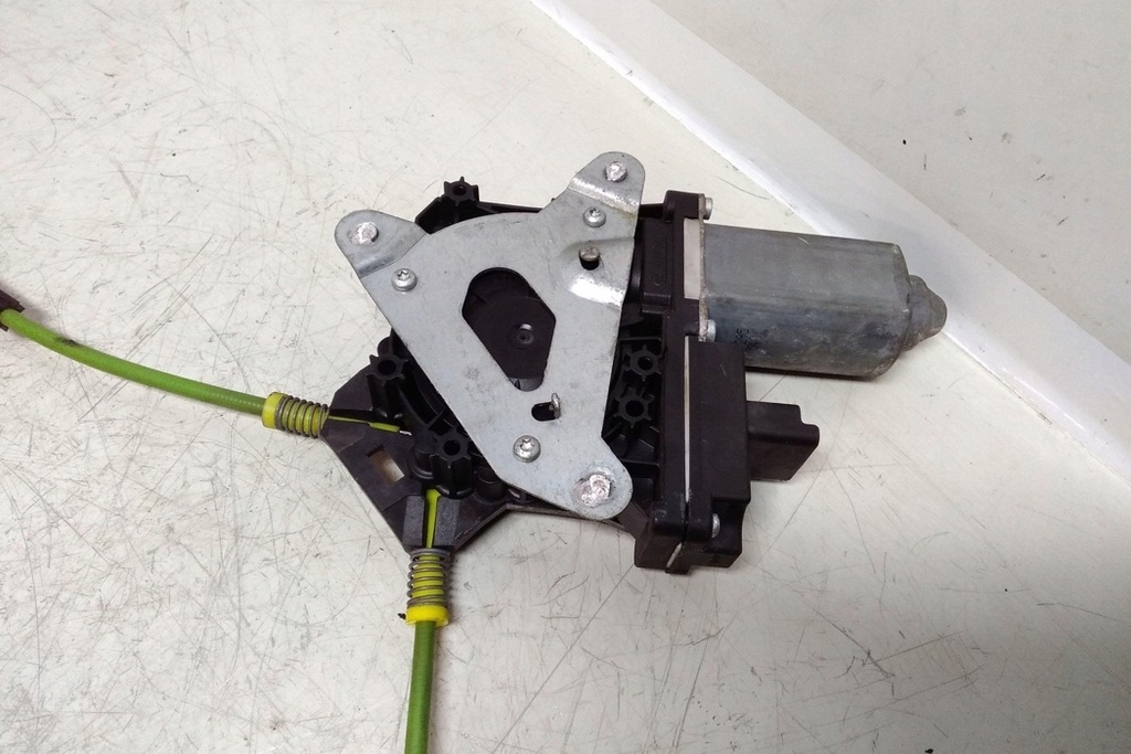 фото №6, Подъемник стекло задних левых дверь peugeot 807 e 32262604 2.0l дизель