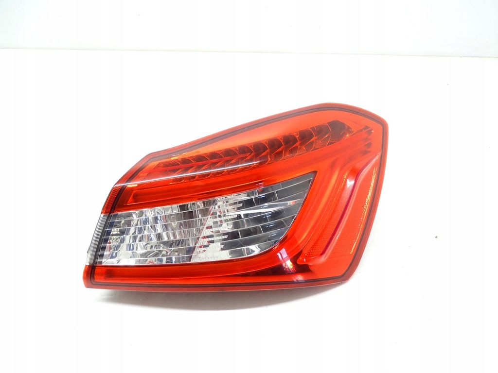 фото №1, Лампа права задня maserati ghibli led oryg 06700c84810