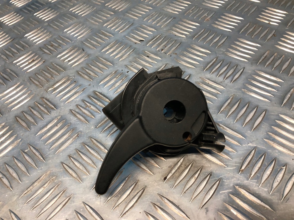 Купити Mercedes w140 рестайлінг  кронштейн ручка відкривання капот