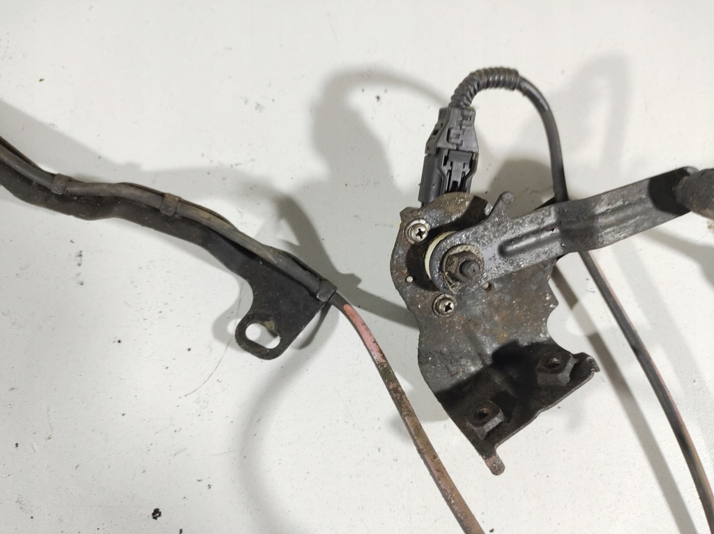 фото №5, Lexus is300h 13r датчик вирівнювання світла задня