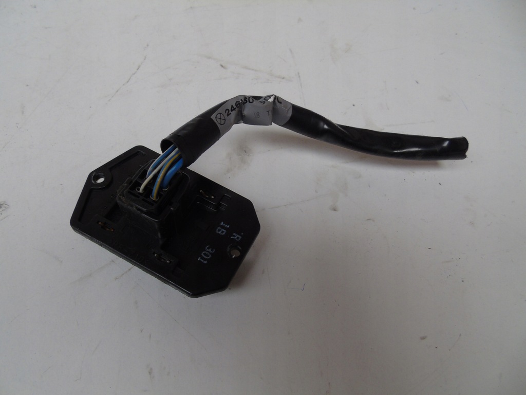 фото №1, Резистор обдув toyota corolla verso