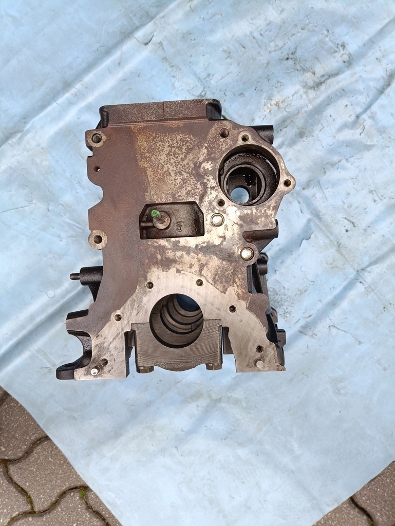 фото №13, Блок двигуна vw caddy golf vi cay 1.6 tdi