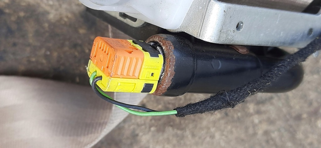 Ремінь безпеки лівий задній задній volkswagen touareg iii 760857805 Недорого