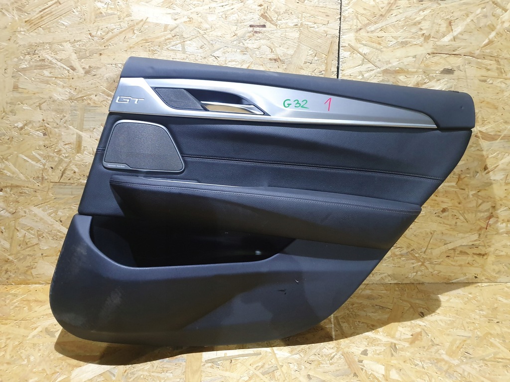 фото №1, Оббивка двері bmw 6 g32