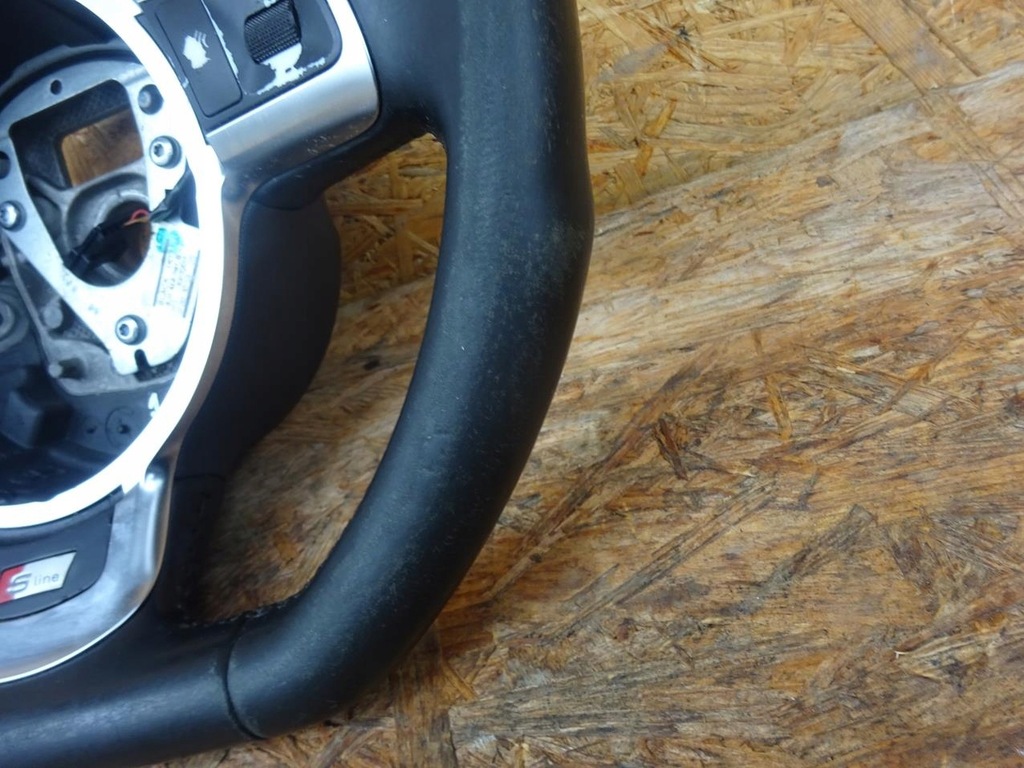 фото №11, Audi tt 8j a3 8p lift воздуховод кожа мультифункция s-line 8j0419091b