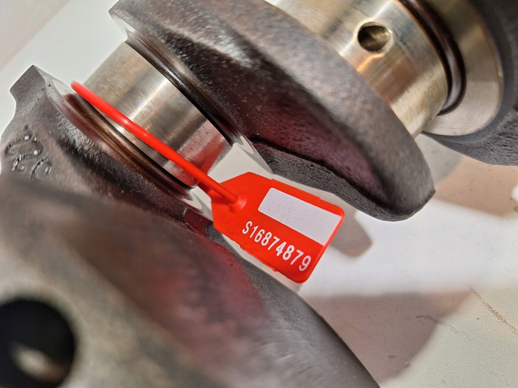 Wał колінчастий kfu peugeot 307 citroen c4 1.4 16v 04- Зі Шроту