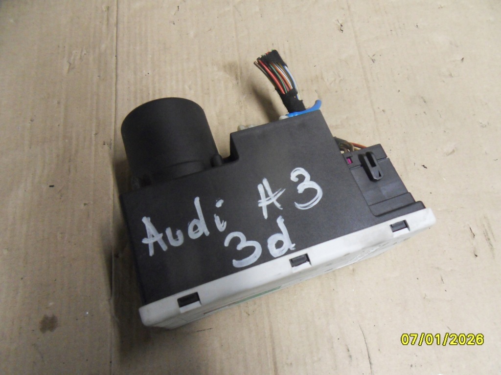фото №1, Помпа центрального замка audi a3 3d 8d0862257b