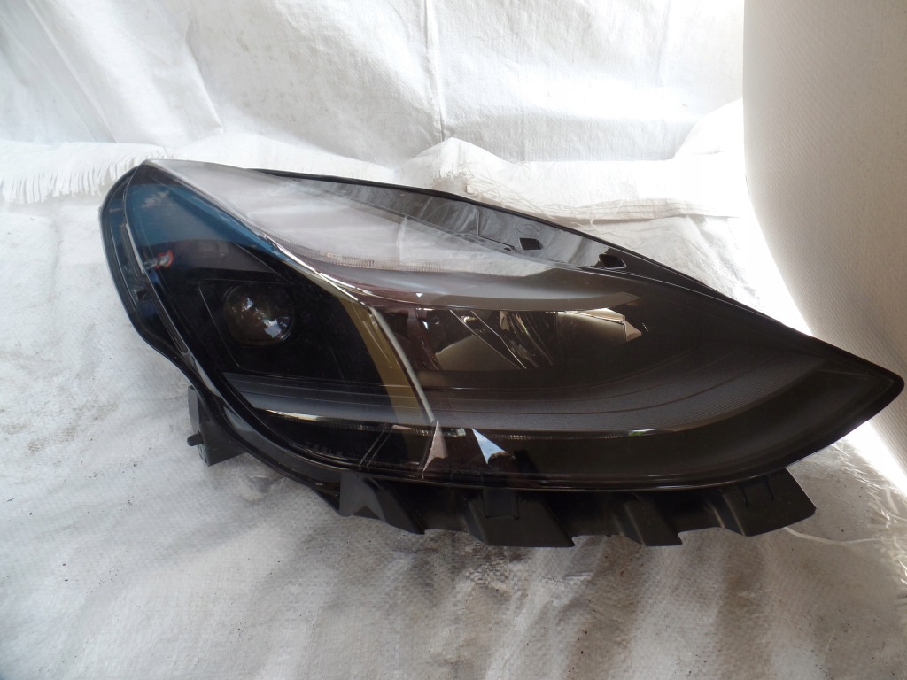 фото №1, Лампа перед правая tesla 3 lift 2020- full led