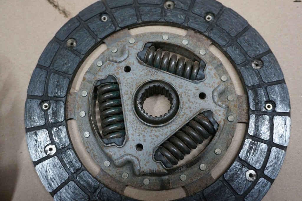 фото №7, Suzuki samurai зчеплення диск + притиск 1,3 413