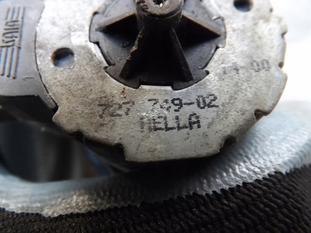 фото №10, Audi a6 c5 a8 d2 моторчик регулювання рівня лампа 4b0941293 hella