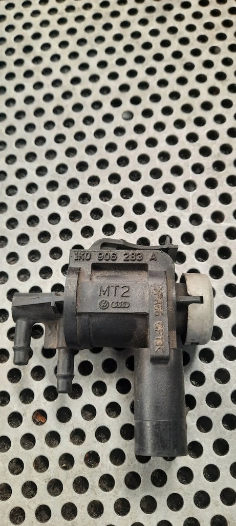 фото №1, Клапан вакуумa volkswagen t5