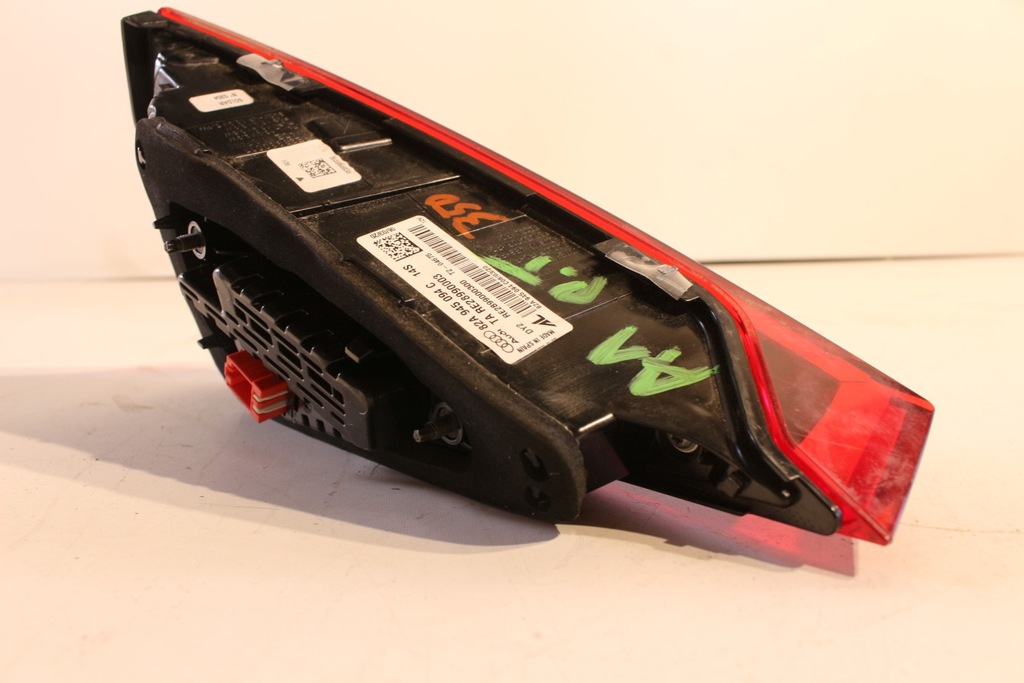 фото №6, Лампа правый задняя audi a1 ii 82a