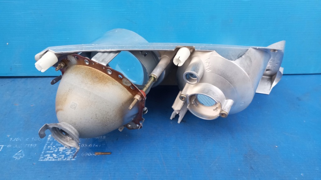 154429-00 линза отражатель отражатель фары левый перед vw passat b5 Киев