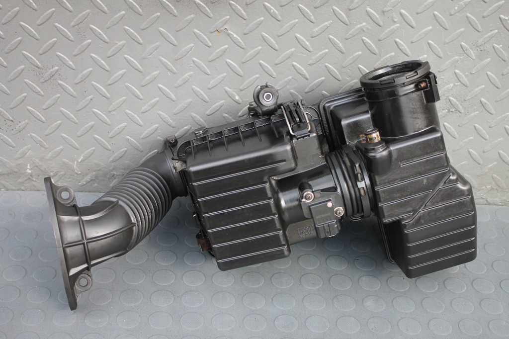 фото №4, Корпус фильтра воздуха honda insight ii 1.3 09-