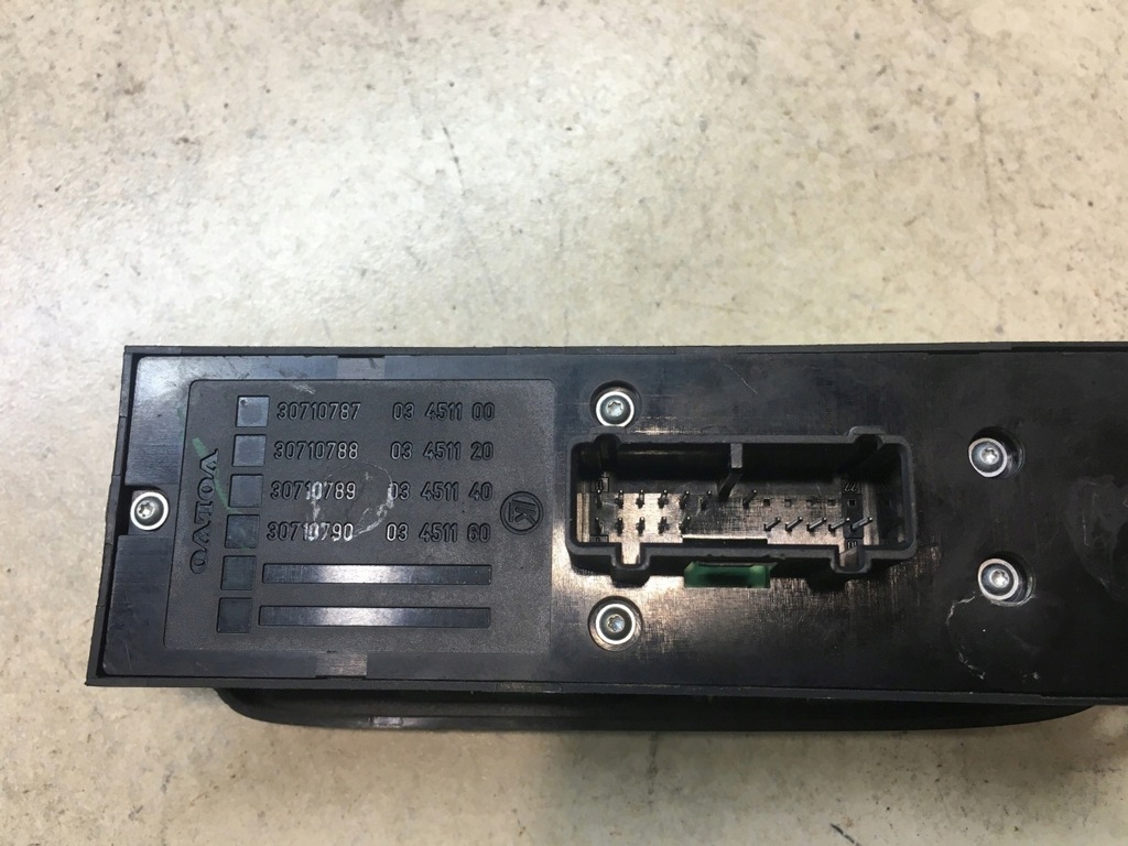 фото №7, Панель вікон лівий перед volvo v50 30710787