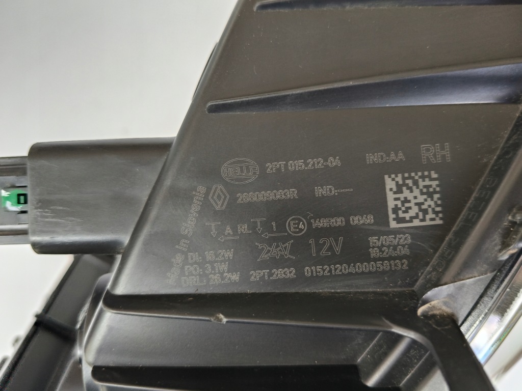 Противотуманная фара правая  renault megane v e-tech 23- led drl с Разборки
