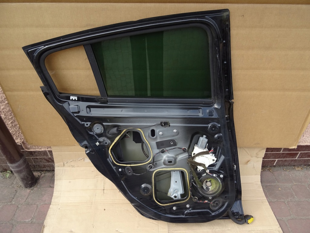 фото №2, Renault megane iii дверь левая задняя hb