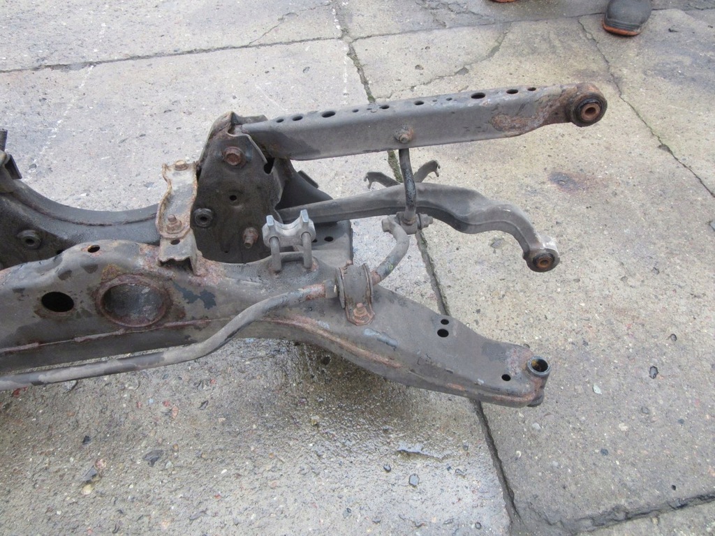 фото №14, Suzuki xl7 3.6i 2007 подрамник подрамник балка задняя