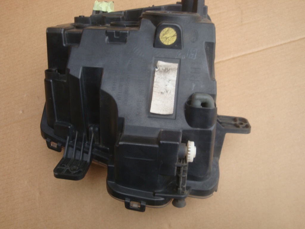 фото №2, Volkswagen scirocco протитуманна фара led правий