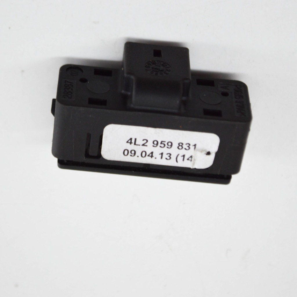 фото №6, Audi q7 4l 2013 кнопка открывания крышки багажника