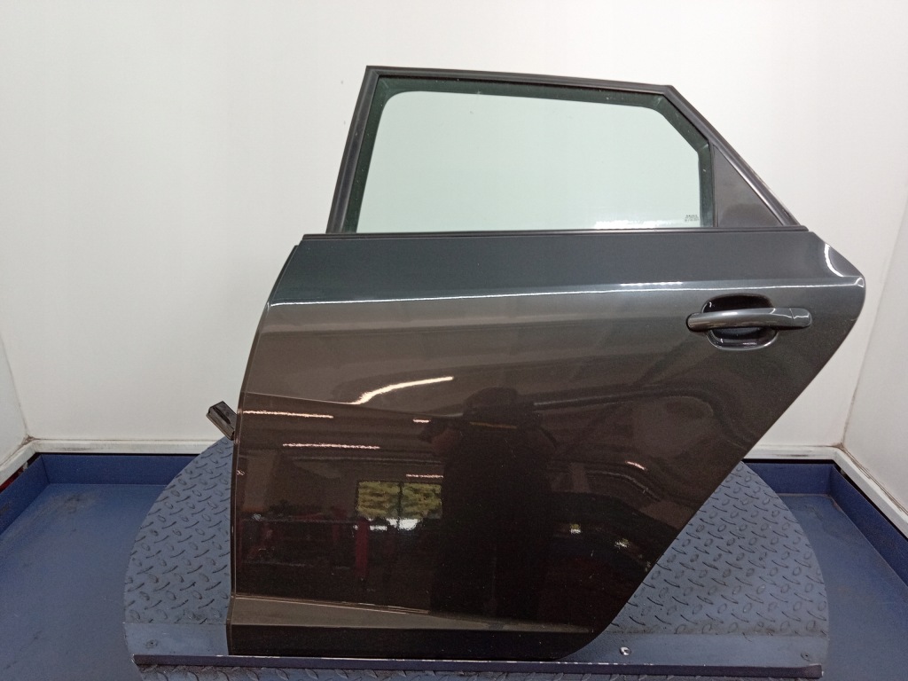 фото №1, Seat ibiza iv 6j kombi дверь задняя левая задние lw7z