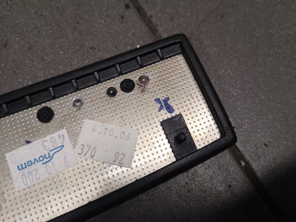 фото №7, Dekor drewno пепельницы audi a8 d3 4e0857967h