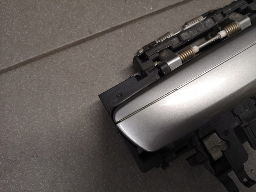 фото №3, Ручка двері ліва зовнішня audi a8 d3