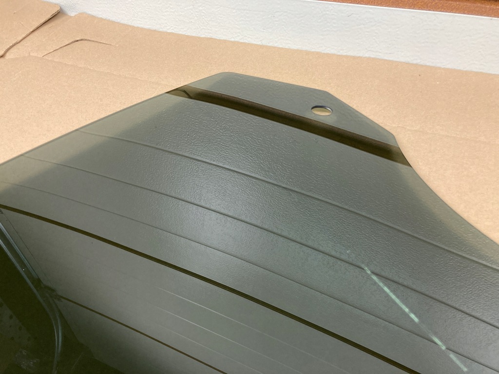 фото №7, Скло права задня tesla model y