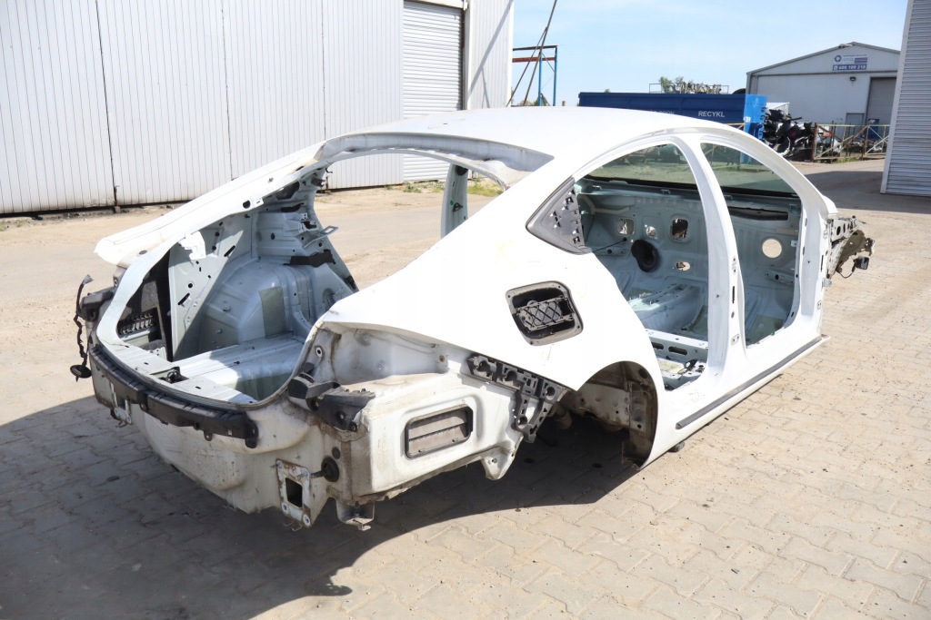 фото №1, Крыло четверть правый задняя insignia b grand sport