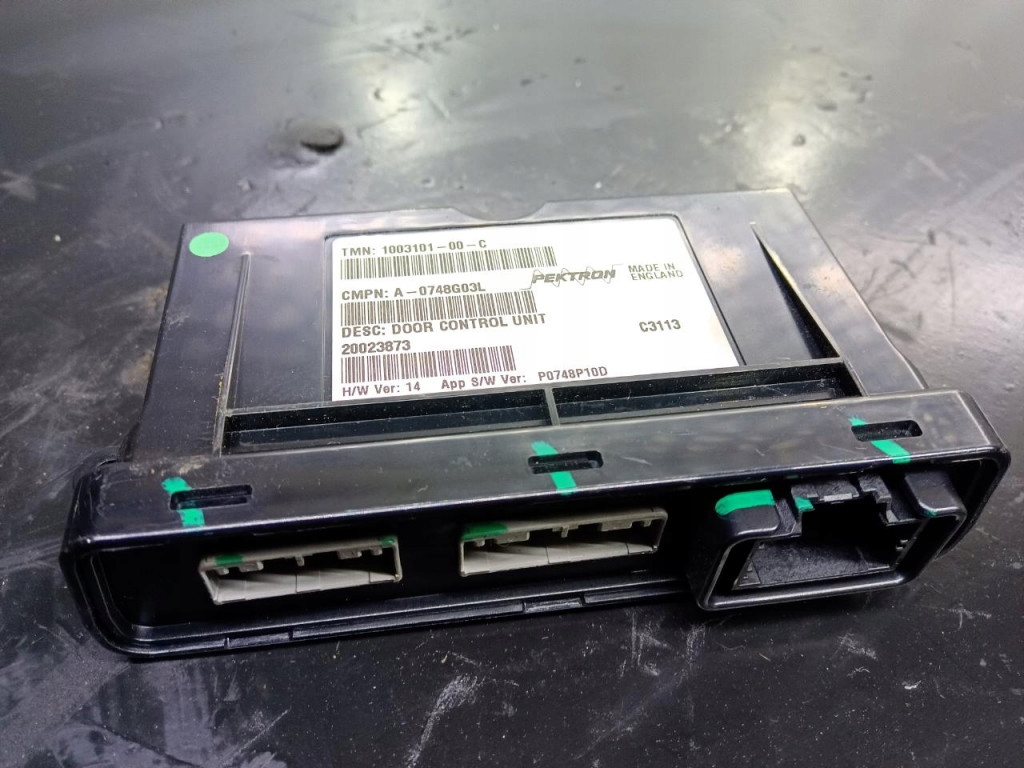 Купити Tesla model s модуль керуючий двері 1003101-00-c