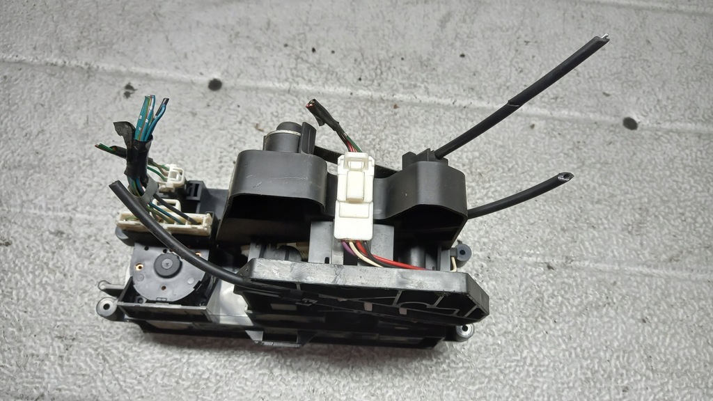 фото №4, Панель кондиціонера nissan micra 98r hb k11