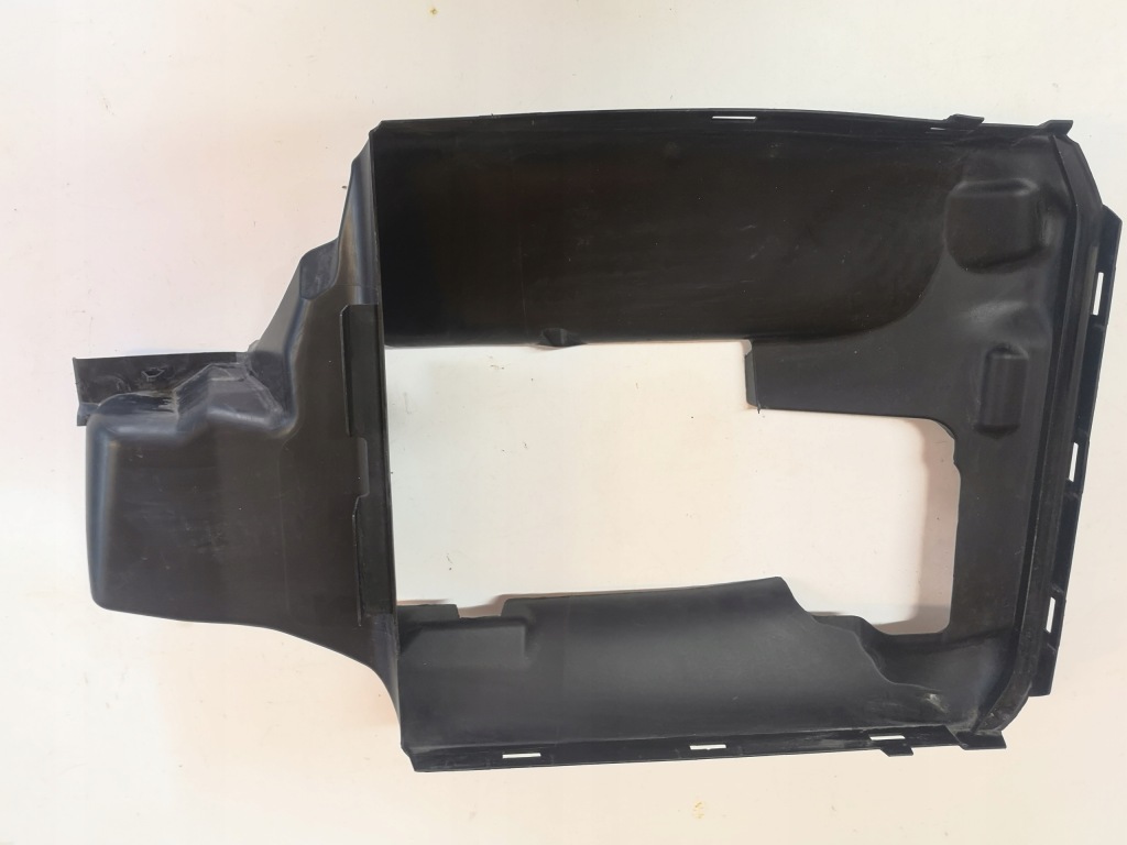 фото №1, Porsche 911 992 19- направляющая воздуха правая