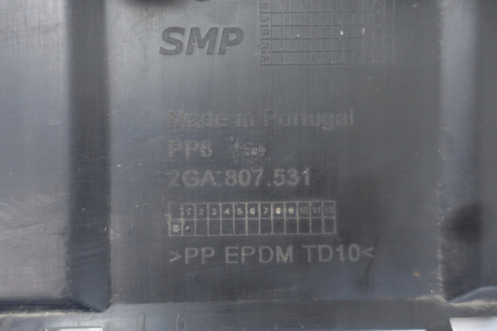 фото №7, Volkswagen t-roc 2ga накладка спойлер молдинг бампера перед 2ga807531