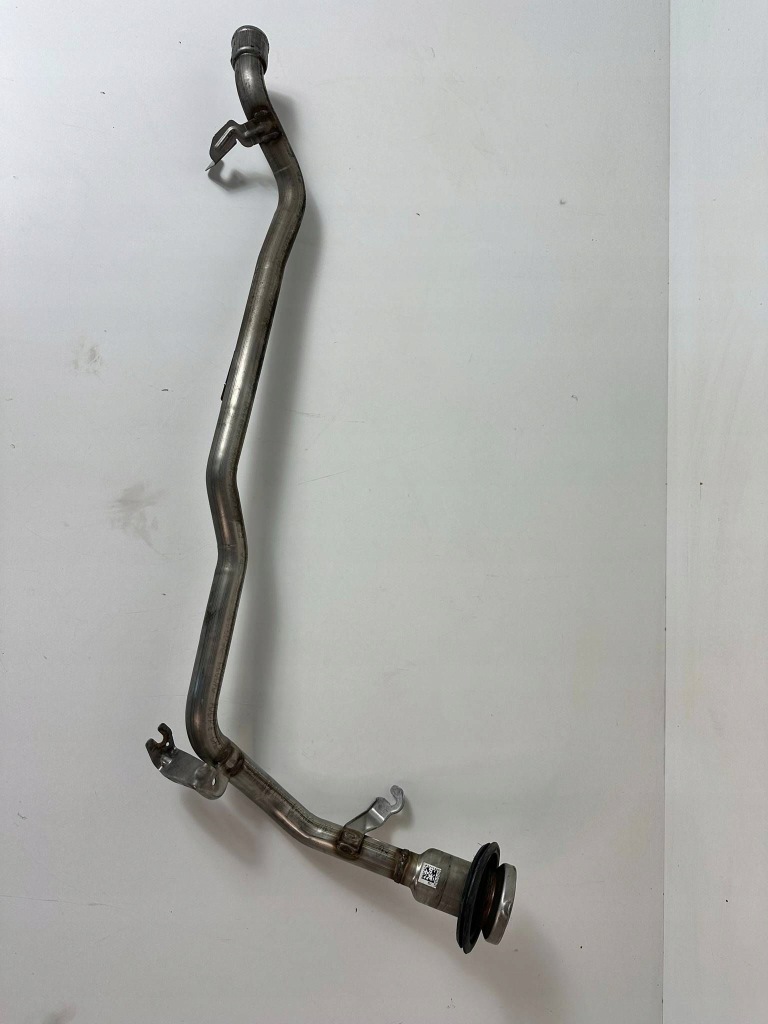 Купити Mercedes-benz gla w156 2017 труба заливної пального a2464701220