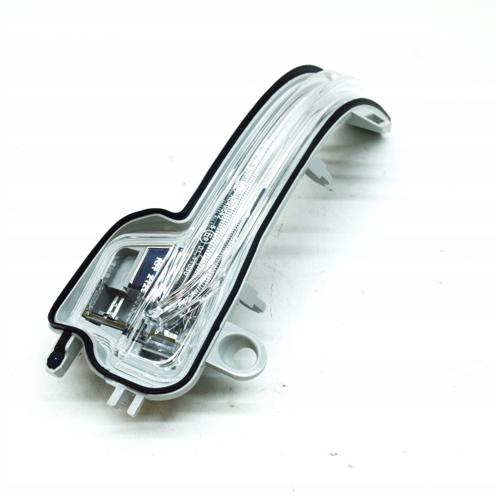 Bmw 2 f45 дзеркало передні праве поворотник 63137377964 2015 Ціна